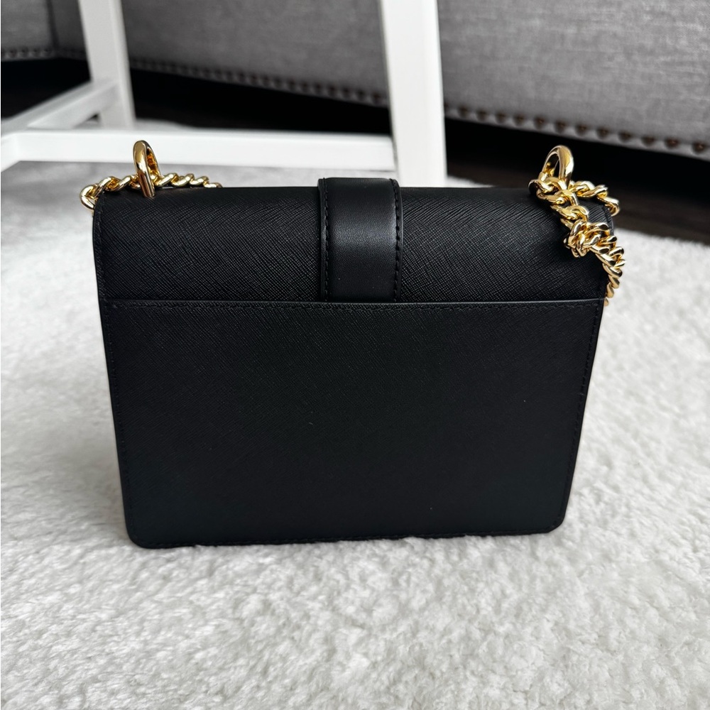 Michael Kors Black Crossbody Bag with Gold Chain - Picture 5 of 11